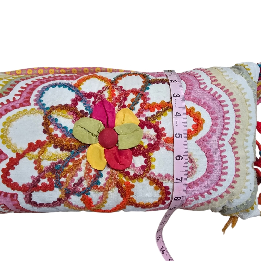Pier 1 Set of 2 Lumbar Pillows Multi Floral Embroidered Tassel Boho Statement - Picture 6 of 7
